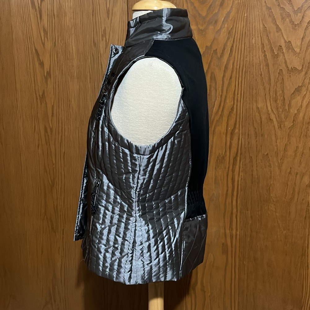 Harley-Davidson Women's Silver Quilted Vest - Picture 5 of 8